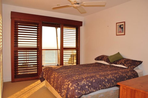 77 Cooloola Drive-Rainbow Beach - Accommodation Australia 0