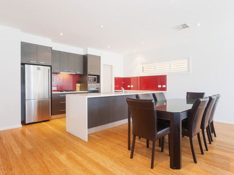 7a Judith Street - Stunning Duplex With Ducted Air Conditioning - Local Tourism 2