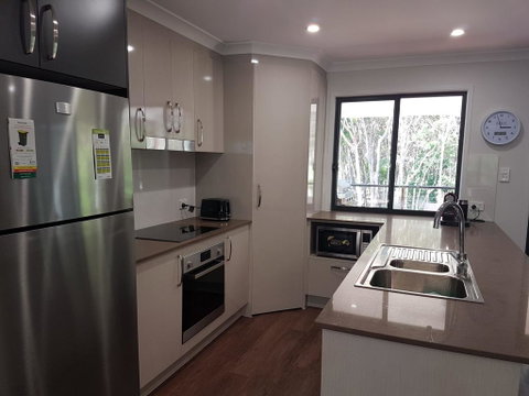 9 Ibis Court - Pool, Beach, Volleyball, Air Conditioning - Accommodation Australia 3