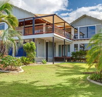 90 Cooloola Drive - Rainbow Beach Luxury Beach House Ocean Views - Accommodation Australia