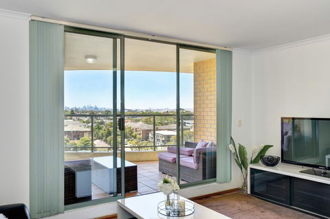 902 At The Plaza - Accommodation Australia 3
