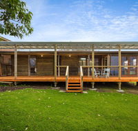 98 Ocean Parade - Rustic Log Cabin - Accommodation Australia
