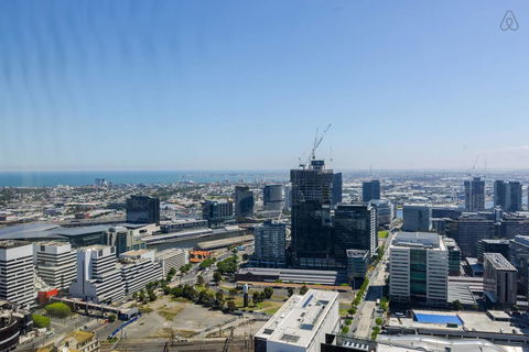 A Cozy CBD Suite With Spectacular City Views - Accommodation Australia 2
