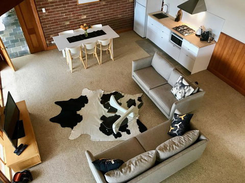 A Home Amongst The Gum Trees - Accommodation Australia 0