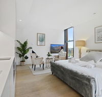 A Luxury home hidden in the Urban oasis - Accommodation Australia