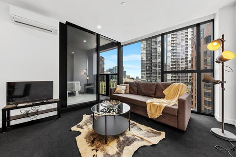 A Modern Apt, 5-min Walk To Queen Victoria Market - Accommodation Australia 0