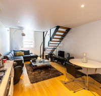 A NY Style Loft in Melbourne CBD - Local Tourism