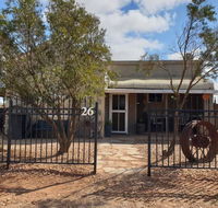 A real bush retreat. Kangas Emus  Starry Skies. - Australia Shopping