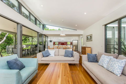 A SWEET ESCAPE - Beachfront Tranquility - Accommodation Australia 2