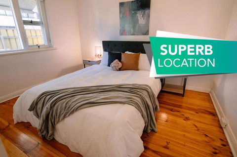 A Wave Away @ Glenelg Cosy Unit Near The Beach - Accommodation Australia 0