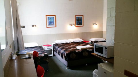 A&A Lodge Motel - Australia Shopping 1