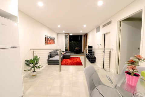 A1 - Private Gateway @ Chippendale Green Free P AirCon - Accommodation Australia 3