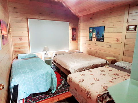 Abelia Cottages SPA LAKESIDE COTTAGE NO 1 - Accommodation Australia 1