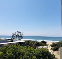 Absolute Beachfront - Cabarita Beach - Ocean Views - 3 Bed Apartment - Accommodation Australia