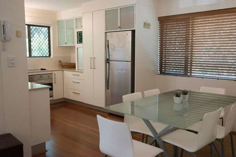 Absolute Beachfront - Mooloolaba - Accommodation Australia 1