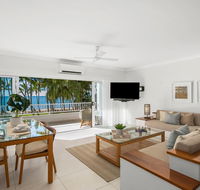Absolute Beachfront Apt. In Alamanda Beachfront Resort 14 - Accommodation Australia