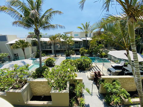 Absolute Beachfront Cabarita Beach - 2 Bed With Pool Views - Accommodation Australia 0