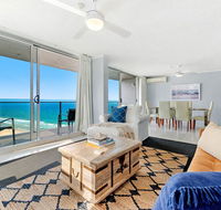 Absolute Beachfront in the heart of Surfers Paradi - Accommodation Australia