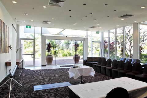 Absolute Beachfront Opal Cove Resort - Accommodation Australia 2