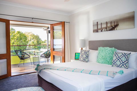 Absolute Lakefront - Port Douglas - Accommodation Australia 3