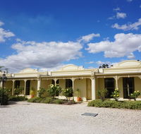 Acacia Terraces - Bed n Breakfasts