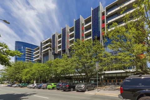 Accommodate Canberra - New Acton - Accommodation Australia 1