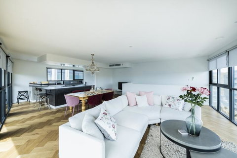 Accommodate Canberra - Warehouse - Local Tourism 0