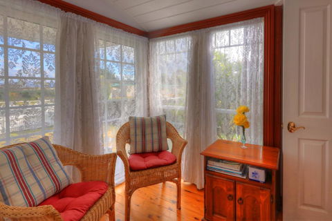 Addlestone House Bed And Breakfast - Accommodation Australia 3