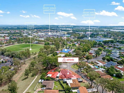 Discover Mount Annan - Spacious 6-BR House - Bed n Breakfasts 1