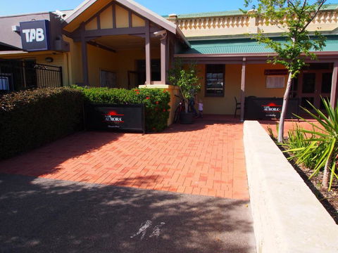 Dongara Hotel Motel - Australia Shopping 0