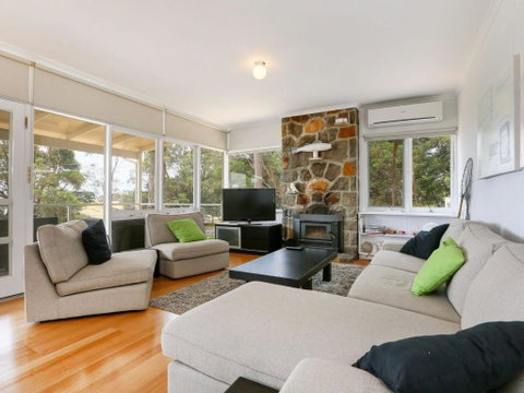 DROMANA BEACH SHACK - Accommodation Australia 0
