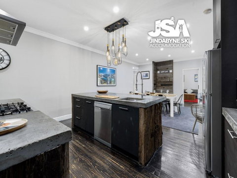 Edelweiss Cottage - Local Tourism 3