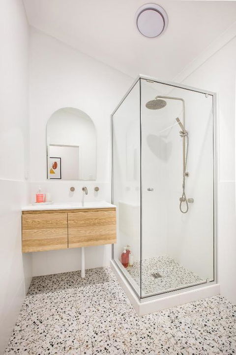 EM Apartments - Accommodation Australia 2