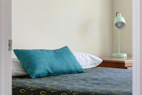 Emerald Motel Apartments - Accommodation Australia 4