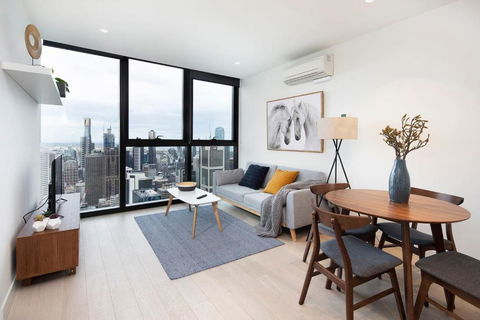 EQ Tower Modern Apartments Melbourne Central CBD - Accommodation Australia 0