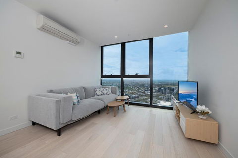 EQ Tower Modern Apartments Melbourne Central CBD - Accommodation Australia 3
