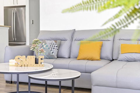 Fabulous 2B Apt Waterloo - Accommodation Australia 1