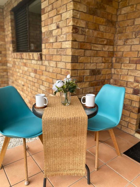 Fabulous Canal-front Unit In Mooloolaba - Australia Shopping 3