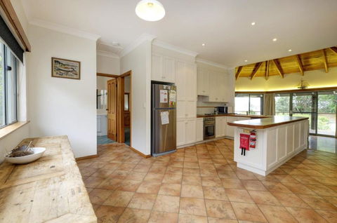 Far Shore - Accommodation Australia 4
