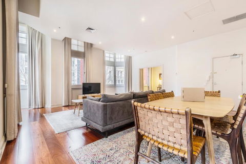 Fabulous Collins Street Luxury 2 BR Apartment - Accommodation Australia 1