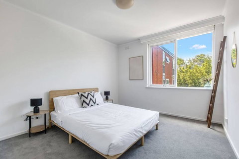 Golden Alma - A Radiant Escape Between City & Sand - Australia Shopping 3