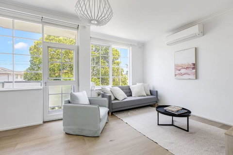 Golden Alma - A Radiant Escape Between City & Sand - Australia Shopping 0