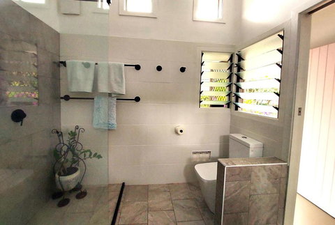 Front Apartment At The Cottage- 2 Bedrooms - Geneva In Kyogle - Local Tourism 4