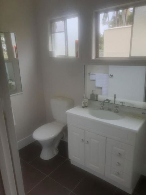 FRANGIPANI HOUSE - Accommodation Australia 3