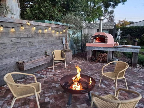 Garden Of Eden Boutique Cottage And Spa - Australia Shopping 2