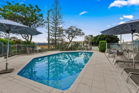 Gena Apartments Unit 12 Kings Beach QLD - Australia Shopping 1