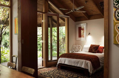 Georgie Gardens Daylesford - Australia Shopping 1