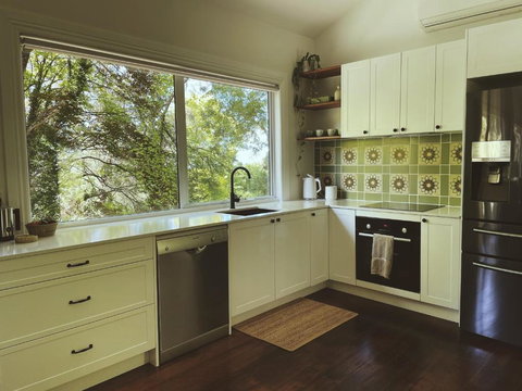 Getaway For 7 With King Bed And Open Fireplace - Australia Shopping 2