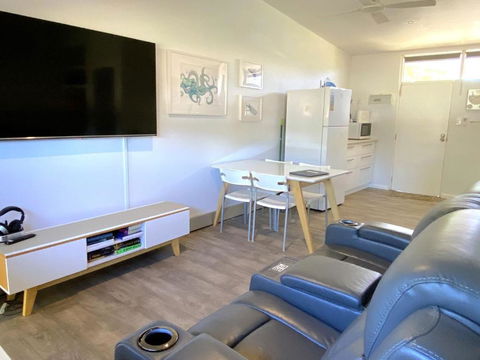 Getaway Villas Unit 387 - Australia Shopping 3