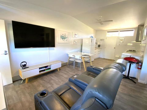 Getaway Villas Unit 387 - Australia Shopping 4